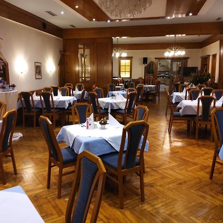 Hotel-Gasthof-Fleischerei - Zur Alten Post Schwanberg Екстериор снимка