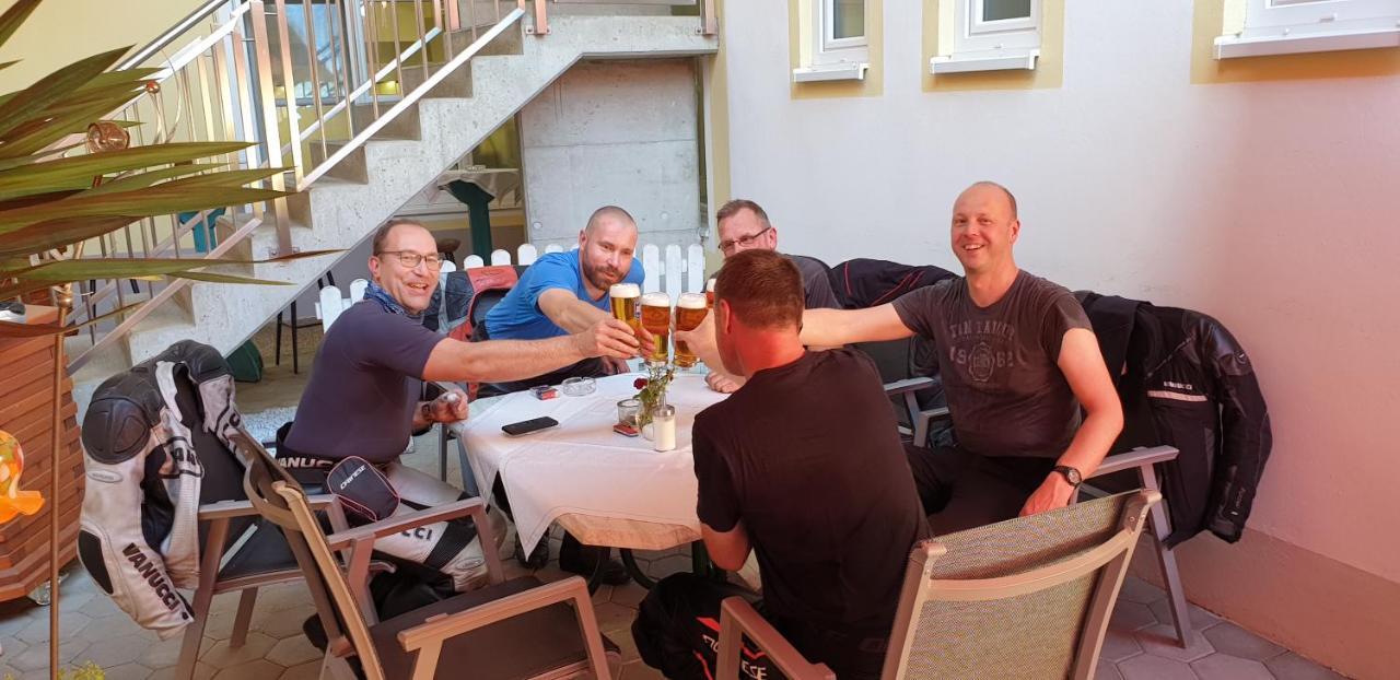 Hotel-Gasthof-Fleischerei - Zur Alten Post Schwanberg Екстериор снимка