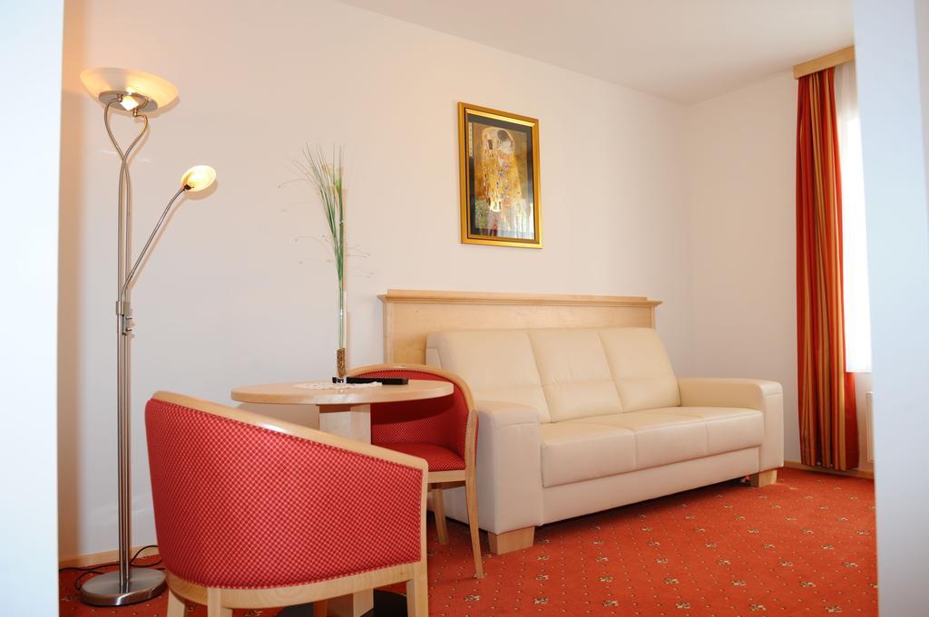 Hotel-Gasthof-Fleischerei - Zur Alten Post Schwanberg Екстериор снимка