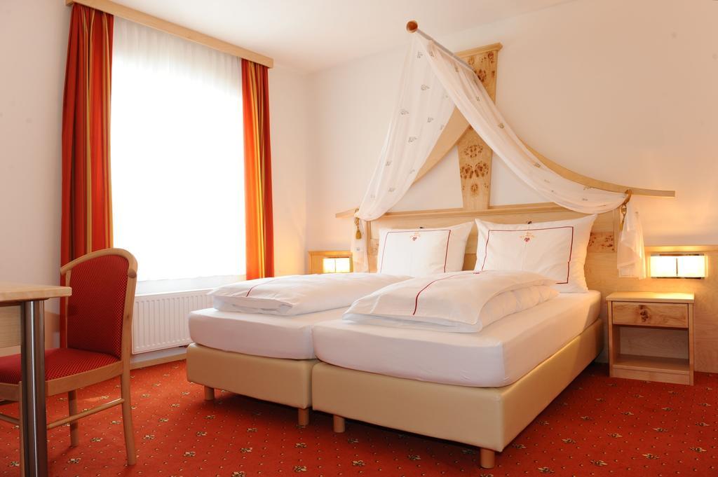 Hotel-Gasthof-Fleischerei - Zur Alten Post Schwanberg Стая снимка