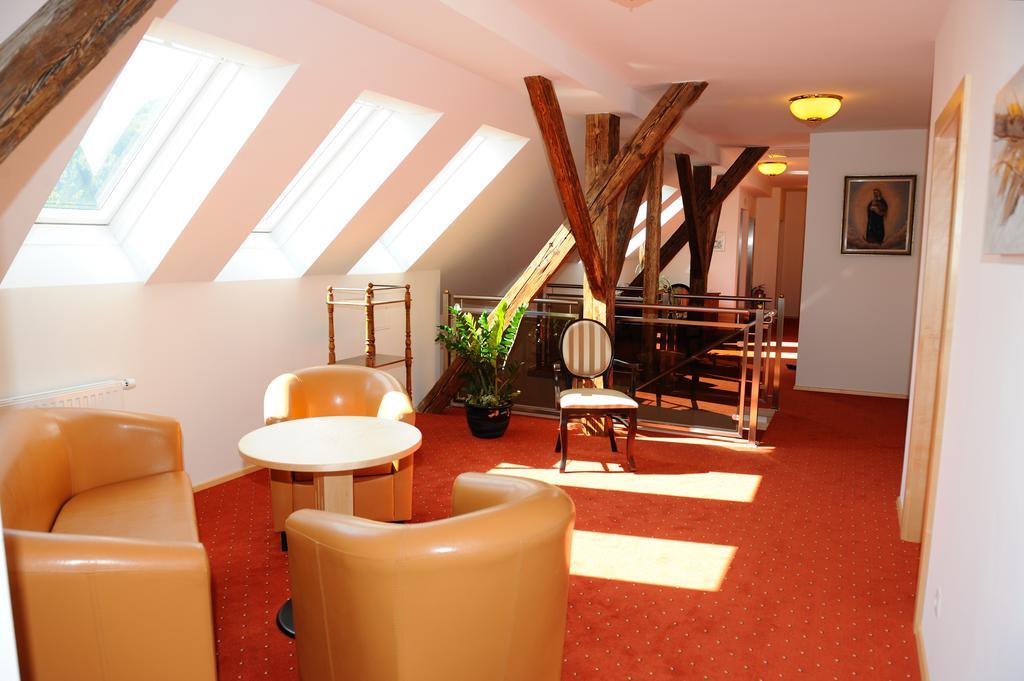 Hotel-Gasthof-Fleischerei - Zur Alten Post Schwanberg Екстериор снимка